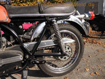 Yamaha_RD250_Typ_522_rot_ohne_Auspuff_Speichenraeder_original_Sitzbank_-_wie_RD_TZ_125_250_350_1A2_352_14.jpg