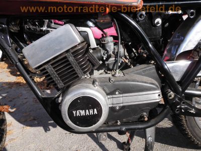 Yamaha_RD250_Typ_522_rot_ohne_Auspuff_Speichenraeder_original_Sitzbank_-_wie_RD_TZ_125_250_350_1A2_352_15.jpg