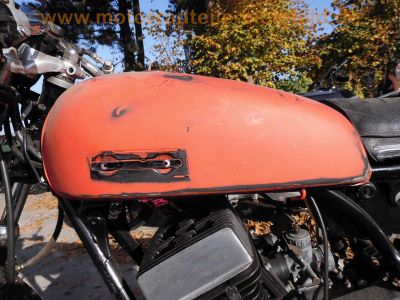 Yamaha_RD250_Typ_522_rot_ohne_Auspuff_Speichenraeder_original_Sitzbank_-_wie_RD_TZ_125_250_350_1A2_352_16.jpg