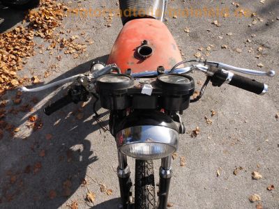 Yamaha_RD250_Typ_522_rot_ohne_Auspuff_Speichenraeder_original_Sitzbank_-_wie_RD_TZ_125_250_350_1A2_352_9.jpg