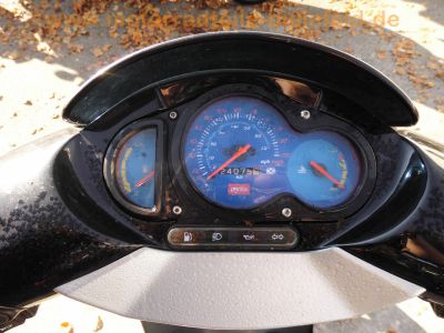 Aprilia_Roller_SR50LC_schwarz_50kmh_24tkm_seit_2000_abgemeldet_Ersatzteile_13.jpg