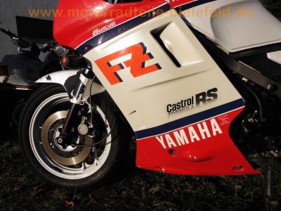 Yamaha_FZ750_Genesis_1FN_4-1_Auspuff_von_2KK_und_original_4-2_Auspuff_unverbastelt_und_gepflegt_-_wie_FZ_FZR_FZX_400_750_1000_64.jpg