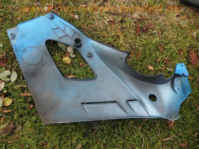 Suzuki_GSX600F_blau_MBS_Ersatzteile_2x_original-Auspuff_Motor_Verkleidung_Gabel_26.jpg
