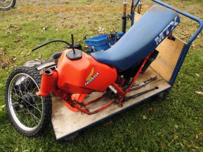 Honda_MTX200R_MD07_zerlegt_Ersatzteile_Rahmen_Verkleidung_Gabel_Motor_Raeder_Auspuff_uvm_-_wie_MTX125R_JD05_5.jpg