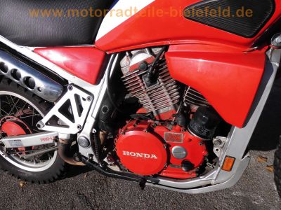 Honda_XLV750R_RD01_Kardan-Enduro_HRC_blau-weiss-rot_ERSTE_HAND_Neuteile_Ersatzteile_61.jpg
