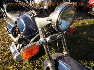 Honda_GL1100_SC02_Goldwing_blau_nackt_unverkleidet_Gepaecktraeger_-_wie_GL1000_GL1_GL2_GL1200_82.jpg