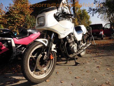 Suzuki_GS650G_SPEER-KATANA_Verkleidung_weiss_-_wie_GS550M_GSX750_GSX1100_Katana_2.jpg