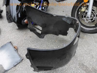 Suzuki_GSX1100F_GV72C_Krauser_Koffersystem_Gepaecktraeger_und_Koffer_Stahlflex_-_Motor_1127ccm_V708_138PS_wie_in_GSX-R_1100_GV73C_7.jpg