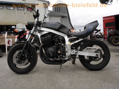Suzuki_GSX1100R_GSXR_1100_GU74C_Knicker_Gixxer_Streetfighter_Motor_U705_Superbike-Lenker_LW-Auspuff_Stahlflex-Bremsleitung_Wirth-Gabel_-_wie_GSX-R_750_GR75A_51.jpg