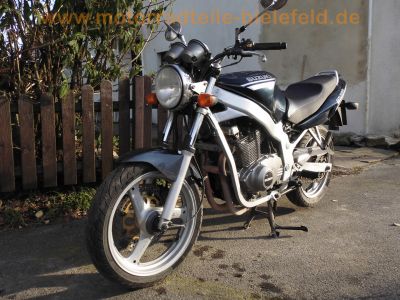 Suzuki_GS500E_neues_Modell_2002_WVBK_JS1BK_schwarz_1Hd_2.jpg