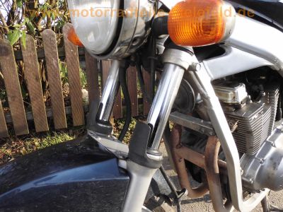 Suzuki_GS500E_neues_Modell_2002_WVBK_JS1BK_schwarz_1Hd_8.jpg