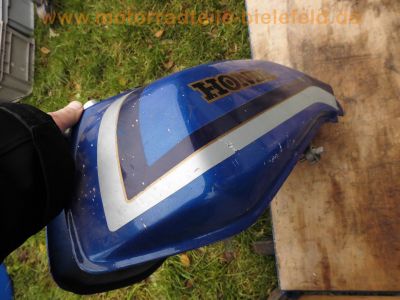 Honda_Boldor_6x_Tanks_als_Ersatzteile_spare-parts_CB_750_900_1100_F_RC04_SC01_SC05_SC08_SC09_SC11_12.jpg