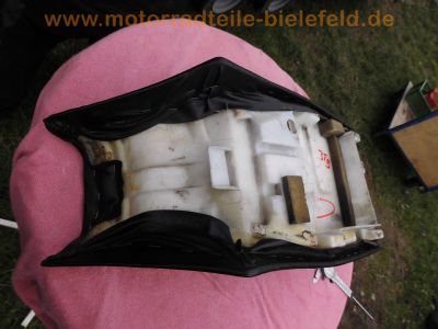 Yamaha_XT600E_3TB_3UW_wie_XT600K_Ersatzteile_Tank_Vergaser_Sitzbank_Auspuff_29.jpg