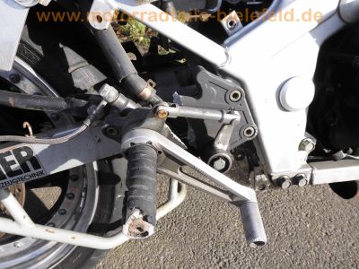 Kawasaki_GPZ600R_ZX600A_crash_Streetfighter_Superbike-Lenker_FCW_Fischer-Fahrwerk_Schwinge_GFM5_Verbund-Raeder_Fischer_Custom_Wheels_GFM_4,5x17_FCW_3,5x17_18.jpg