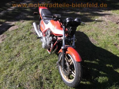 Honda_CB900F2_Boldor_original_rot-weiss_Vollverkleidung_4-2_Auspuff_HM438_37mm-Gabel_Doppelkolben-Bremsanlage_-_wie_CB_750_1100_F_RC04_SC09_SC05_SC08_SC11_47.jpg