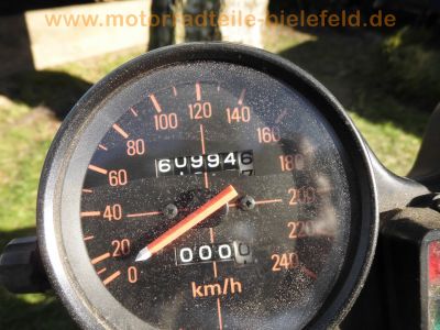 Honda_CB900F2_Boldor_original_rot-weiss_Vollverkleidung_4-2_Auspuff_HM438_37mm-Gabel_Doppelkolben-Bremsanlage_-_wie_CB_750_1100_F_RC04_SC09_SC05_SC08_SC11_80.jpg