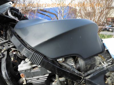 Kawasaki_GPZ_600_R_ZX600A_Ratbike_Streetfighter-Maske_Tank_Motor_Vergaser_Fahrwerk_OK_als_Ersatzteile_12.jpg