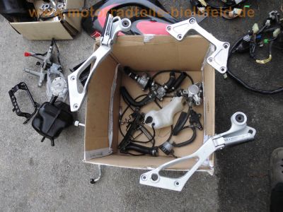 Yamaha_TDM850_4TX_Ersatzteile_spare-parts_-_wie_3VD_10.jpg