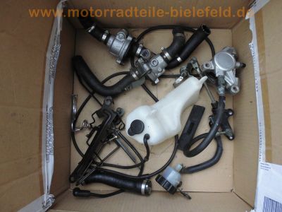 Yamaha_TDM850_4TX_Ersatzteile_spare-parts_-_wie_3VD_11.jpg