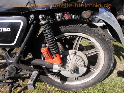 Yamaha_XS750_1T5_Rolling_Chassis_schwarz_Marzocchi-Federbeine_Original-Papiere_3-Zylinder_Dreizylinder_Triple_wie_XS750SE_3L3_XS850_4E2_-_no_XS500_XS650_XS1100_41.jpg