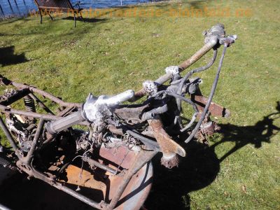 Yamaha_XS750_1T5_Ersatzteile_Rahmen_und_Original-Papiere_3-Zylinder_Dreizylinder_Triple_wie_XS750SE_3L3_XS850_4E2_-_no_XS500_XS650_XS1100_21.jpg