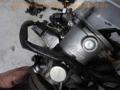 Yamaha_YZF-R1_RN12_Ersatzteile_Zuendspulen_Einspritzanlage_Anlasser_Airbox-Teile_23.jpg