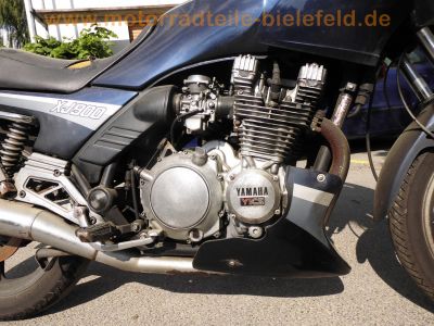 Yamaha_XJ900F_58L_blau_EZ87_Hagon_Federbeine_hohe_MRA-Scheibe_Koffertraeger_Gepaecktraeger_original_Auspuff_Yamaha_32F-14711_32F-14721_-_wie_31A_4BB_XJ650_4K0_XJ750_Seca_11M_XJ750F_41Y_59.jpg