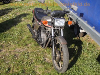 Kawasaki_GPz550UT_bronze_Typ_KZ550H_original_Auspuff_KHI_K053_LCD-Cockpit_-_wie_ZX550A_GPz_KZ_ZX_400_500_750_1100_E_UT_H_GT_4.jpg