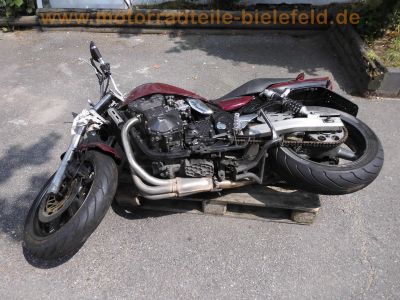 Suzuki_GSX750_AE_Inazuma_JS1AE_Crash_BOS-Auspuff_YSS-Federbeine_LED-Beleuchtung_Stahlflex_Rizoma-Griffe_Motor_R730_-_Technik_wie_GSX_GSF_600_750_1200_F_AK_A3_Bandit_2.jpg