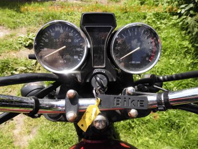Suzuki_GN250_NJ25A_1994_Soft-Chopper_gesteppte_Sitzbank_original_Auspuff_3834_klassischer_Einzylinder_wie_DR250S_GN400_12.jpg