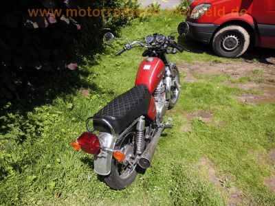 Suzuki_GN250_NJ25A_1994_Soft-Chopper_gesteppte_Sitzbank_original_Auspuff_3834_klassischer_Einzylinder_wie_DR250S_GN400_31.jpg