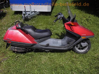 Honda_Helix_CN250_MF02_rot_Sofa-Roller_Tourenroller_Langstrecke_55tmls_-_wie_CH250_Elite_FES250_FES_125_150_Foresight_Pantheon_34.jpg