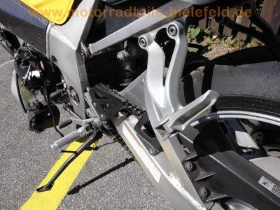 Suzuki_GSXR_750_K0_WVBD_1Hd_2x_Motor_2x_Renn-Verkeidung_2x_Radsatz_Tuning_SR-Racing_Titan-Auspuff_0083SR_Renn-Bereifung_Regen-Reifen_-_wie_GSX-R_GSXR_600_1000_K1_K2_K3_K4_K5_193.jpg