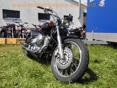 YAMAHA_XVS_650_DRAG_STAR_4VR_schwarz_Chrom-Optik_Windschild_-_wie_4XR_XV_250_535_750_1100_Virago_3.jpg
