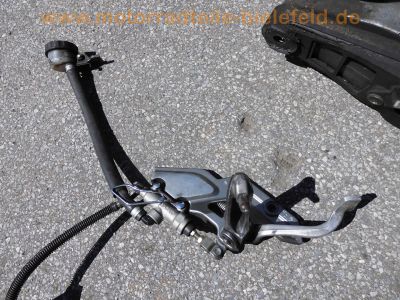 Kawasaki_ZZR1100D_ZXT10D_ZX1100D_Ersatzteile_spare-parts_Schwinge_Fussrasten_Bremse_14.jpg
