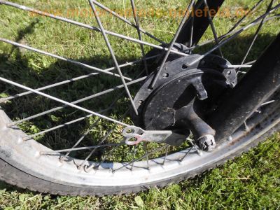 Yamaha_DT80MX_5J1_Enduro_Mokick_original_Auspuff_Motor_dreht_-_wie_DT_RD_50_80_M_MX-S_LC_5G1_1NN_13M_13N_2E0_2M4_37A_11.jpg