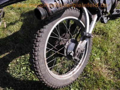 Yamaha_DT80MX_5J1_Enduro_Mokick_original_Auspuff_Motor_dreht_-_wie_DT_RD_50_80_M_MX-S_LC_5G1_1NN_13M_13N_2E0_2M4_37A_55.jpg