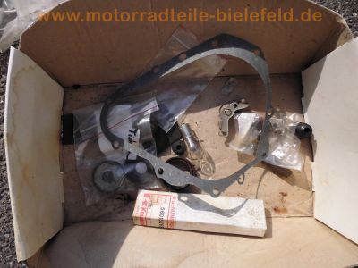 Kawasaki_KZ200A_Z200_Einzylinder_gruen_zerlegt_wie_KZ250C_Z250_LTD_-_Teile_Ersatzteile_spare-parts_spares_45.jpg