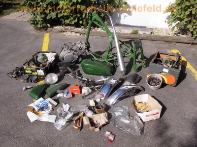 Kawasaki_KZ200A_Z200_Einzylinder_gruen_zerlegt_wie_KZ250C_Z250_LTD_-_Teile_Ersatzteile_spare-parts_spares_5.jpg
