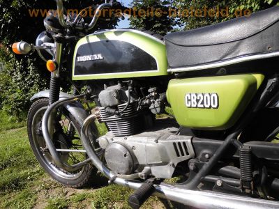 Honda_CB200_Twin_limegreen_Oldtimer_Koni_Sturzbuegel_Gepaecktraeger_-_wie_CB125K_14.jpg