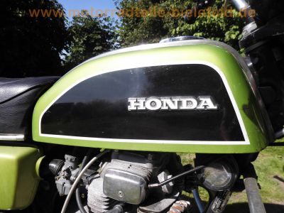 Honda_CB200_Twin_limegreen_Oldtimer_Koni_Sturzbuegel_Gepaecktraeger_-_wie_CB125K_59.jpg