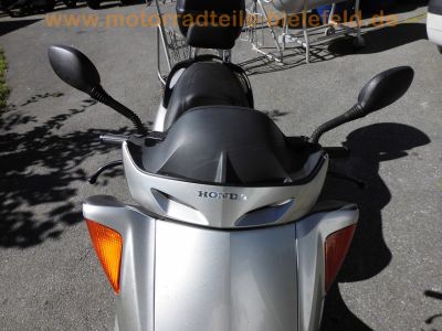 Honda_FES125_Pantheon_JF05_Touren-Roller_Scooter_silber-grau_Sturz_technisch_top_-_wie_FES150_16.jpg