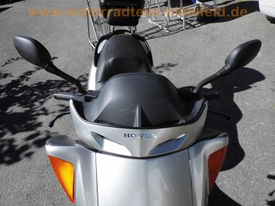 Honda_FES125_Pantheon_JF05_Touren-Roller_Scooter_silber-grau_Sturz_technisch_top_-_wie_FES150_26.jpg