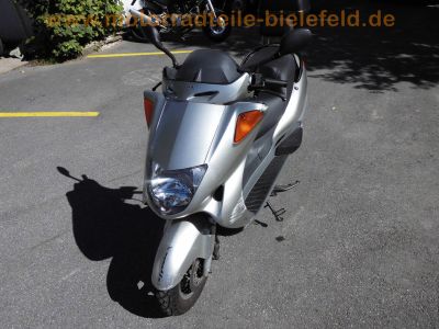 Honda_FES125_Pantheon_JF05_Touren-Roller_Scooter_silber-grau_Sturz_technisch_top_-_wie_FES150_48.jpg