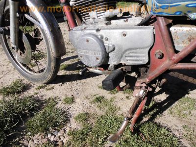 Kawasaki_KZ200A_Z200A_blau-rot_rostig_Einzylinder_Oldtimer_Gepaecktraeger_Papiere_55.jpg