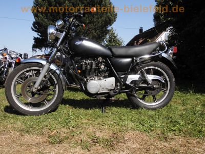 Yamaha_SR500_2J4_schwarz_Micron-Lenker_mit_Ochsenaugen_KONI-Federbeine_-_Technik_wie_48T_XT500_1U6_1E6_1N5_1.jpg