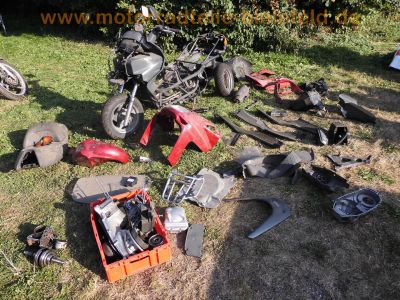 Yamaha_YP250_MAJESTY_250_4UC_4T_LC_Roller_Scooter_Ersatzteile_Teile_spare-parts_spares_1.jpg