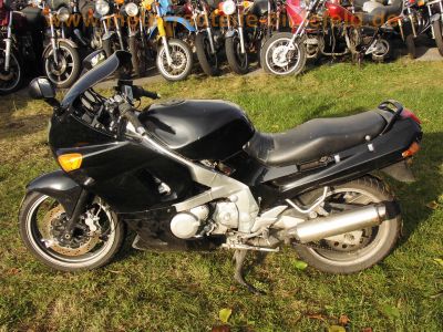 Kawasaki_ZZR_600_D_ZX600D_schwarz_-_Ersatzteile_Teile_spares_spare-parts_wie_ZZR_GPX_GPZ_ZX_600_A_B_C_E_5.jpg