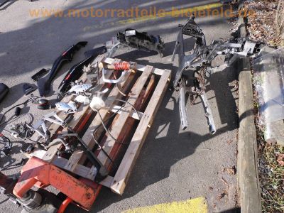 Honda_CBR125R_JC34_Teile_Ersatzteile_spares_spare-parts_wie_JC39_6.jpg