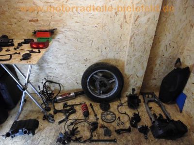 Honda_CBR600F_PC19_PC23_Teile_Ersatzteile_spares_spare-parts_-_wie_PC25_PC31_CBR1000F_SC21_2.jpg